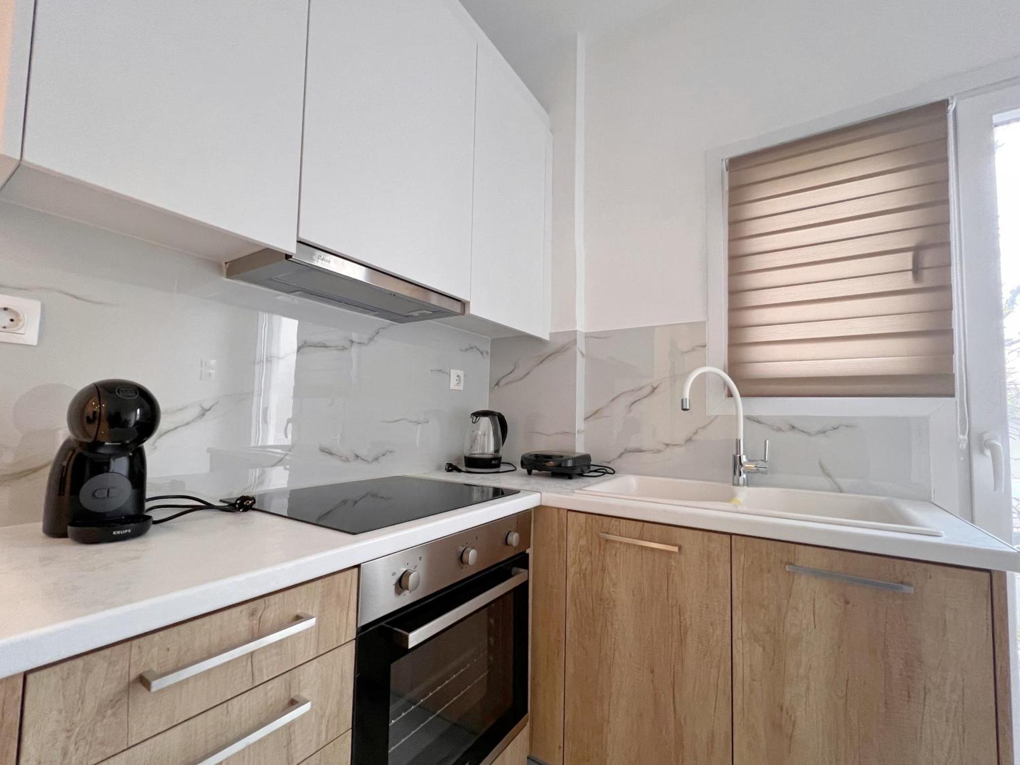 Wsd Piraeus Amazing Luxury Boutique 2Bd Apartment With Balcony Bagian luar foto